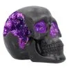 Geode Totenschädel Mit Violettem Gothic Glitter 1 Geode Totenschädel Mit Violettem Gothic Glitter -Halloween Tischdekoration Geschaft geode totenkopf mit violetten gothic glitzer geode skull with purple gothic glitter 39526 01