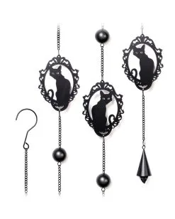 Katzen Silhouette Metall Windspiel Hängedeko -Halloween Tischdekoration Geschaft katzen silhouette windspiel und haengedeko gothic und halloween wohnungsdeko alchemy england feline wind chime 52747