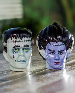 Frankenstein Pärchen Salz & Pfefferstreuer -Halloween Tischdekoration Geschaft mr und mrs frankenstein salz und pfefferstreuer mr and mrs frankenstein salt and pepper shakers 51637 03