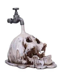 Tapped Drowning Totenkopf -Halloween Tischdekoration Geschaft tapped drowning totenschaedel deko gothic halloween und horror deko tapped drowning skull decor 51004 4